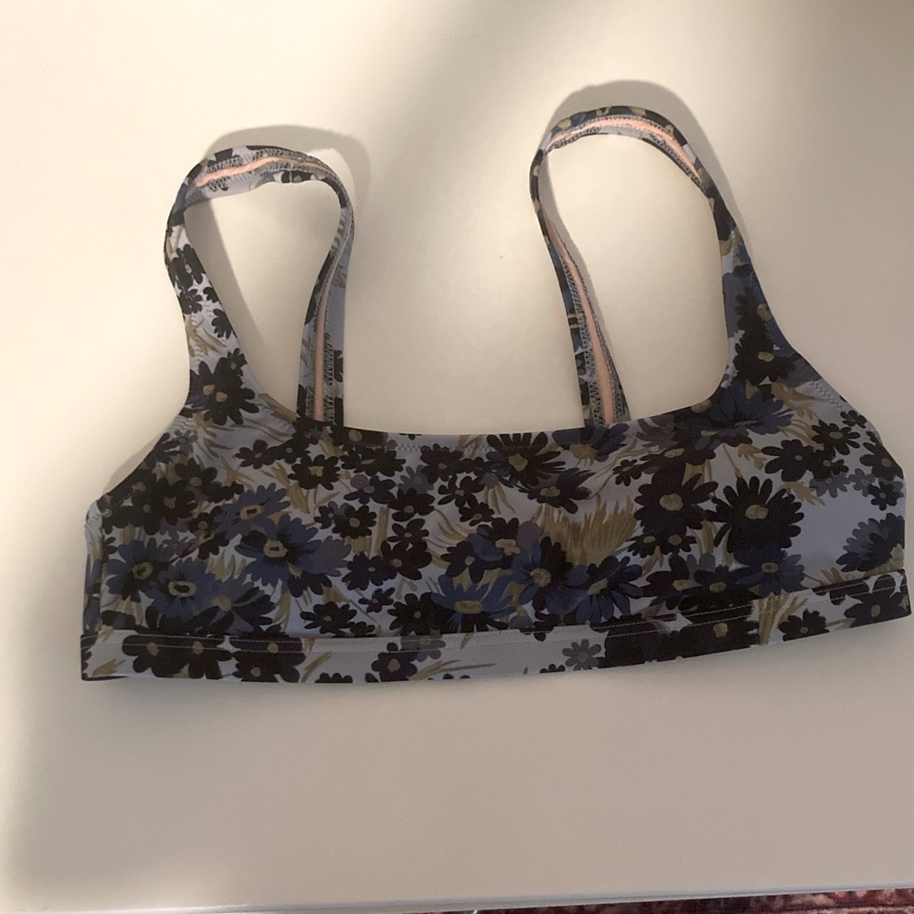 Madewell Second Wave Bikini in Daisy Reverie - Picture 4 of 9